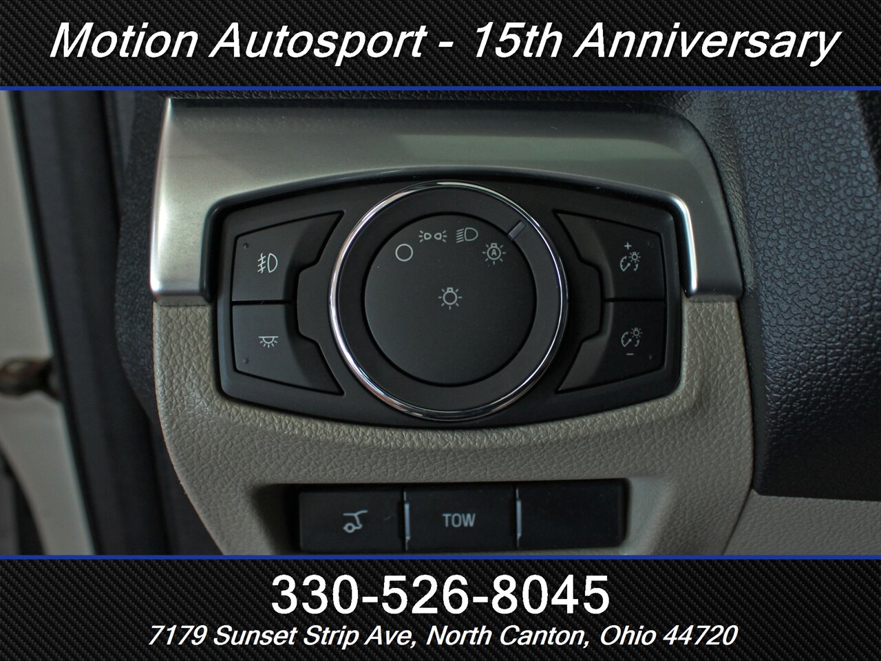 2018 Ford Explorer Limited Moon Roof Navigation AWD - Photo 16 - North Canton, OH 44720