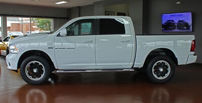 2012 RAM 1500 Sport  4X4 - Photo 5 - North Canton, OH 44720