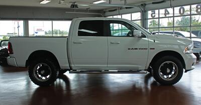 2012 RAM 1500 Sport  4X4 - Photo 10 - North Canton, OH 44720