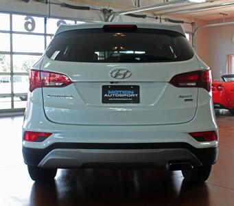 2017 Hyundai Santa Fe 2.4L  Sport AWD - Photo 7 - North Canton, OH 44720