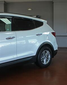 2017 Hyundai Santa Fe 2.4L  Sport AWD - Photo 40 - North Canton, OH 44720