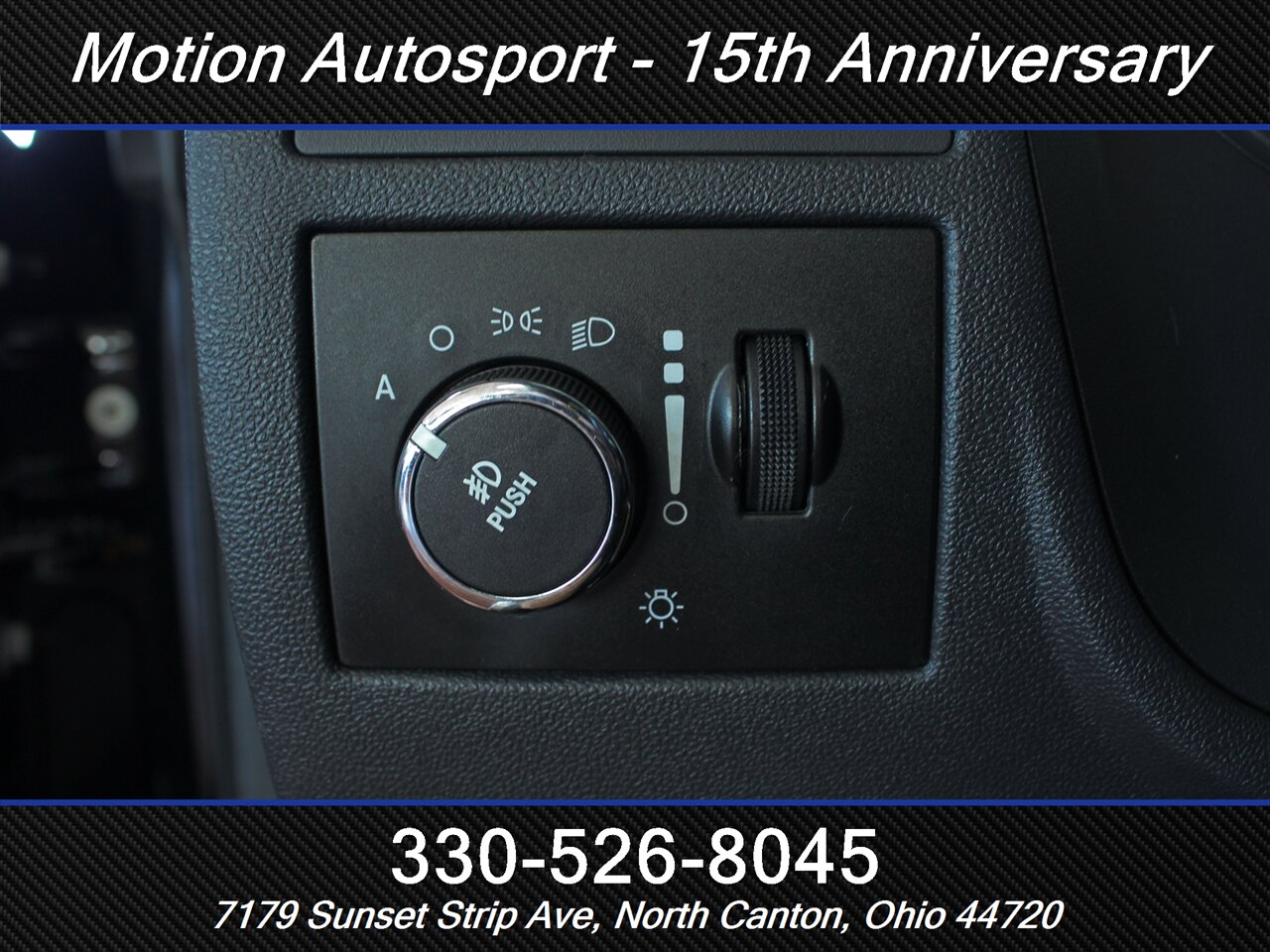2012 Dodge Challenger R/T Classic - Photo 18 - North Canton, OH 44720
