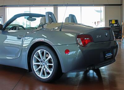 2008 BMW Z4 3.0i   - Photo 7 - North Canton, OH 44720