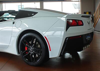 2015 Chevrolet Corvette Stingray Z51  2LT - Photo 7 - North Canton, OH 44720