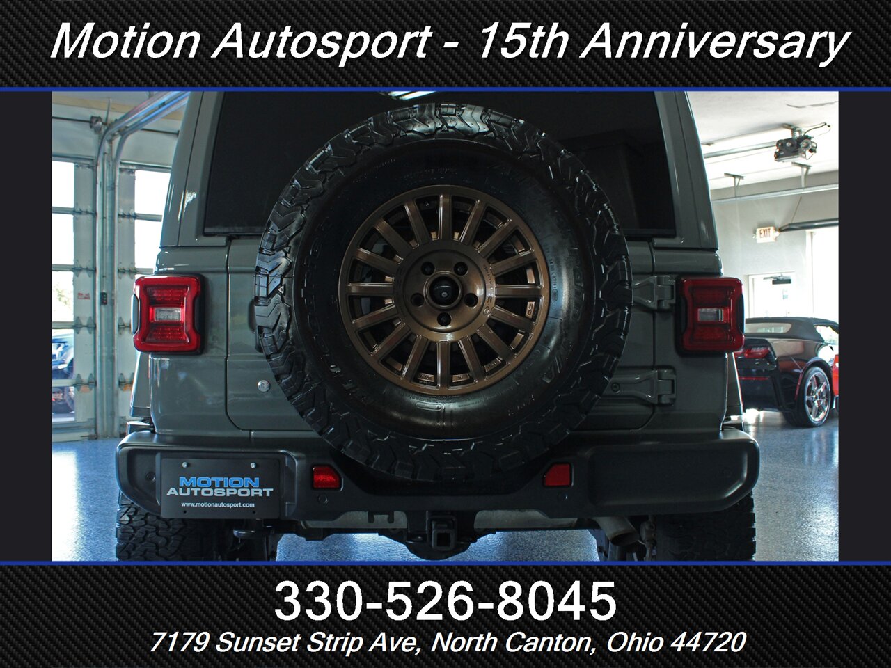 2019 Jeep Wrangler Unlimited Sahara  Hard Top Custom Lift 4X4 - Photo 6 - North Canton, OH 44720