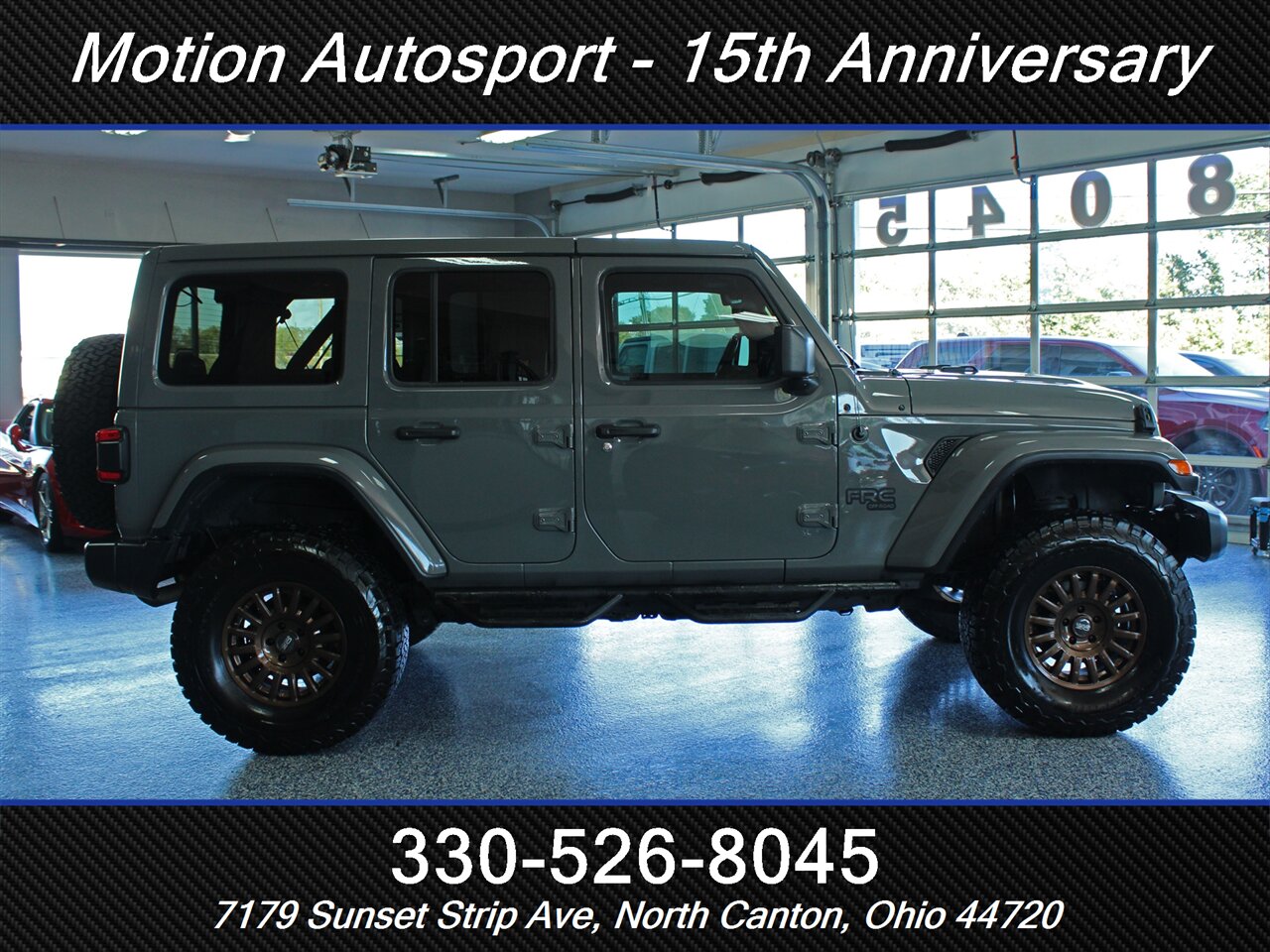 2019 Jeep Wrangler Unlimited Sahara  Hard Top Custom Lift 4X4 - Photo 9 - North Canton, OH 44720