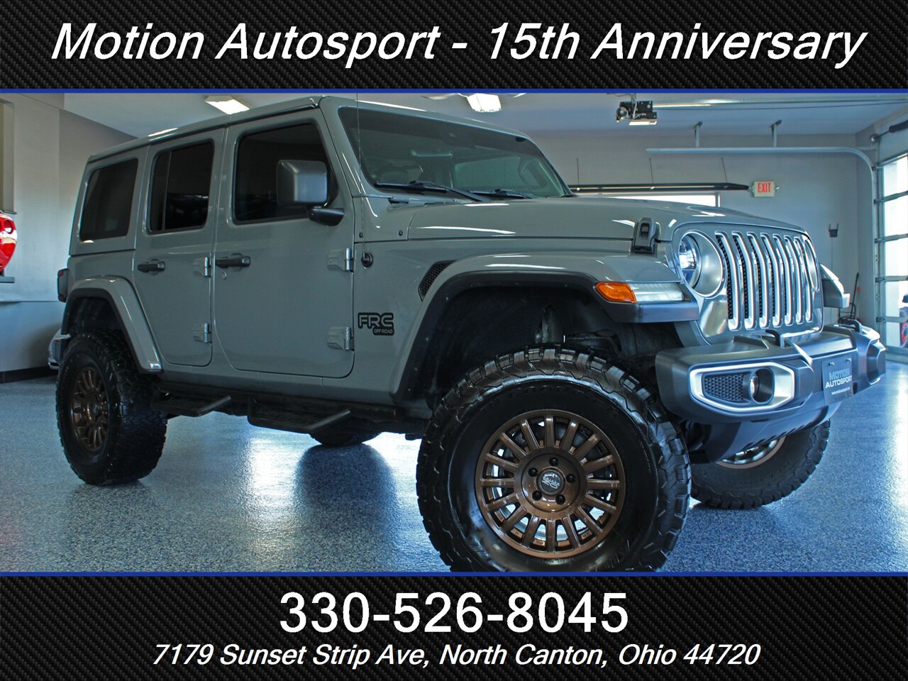 2019 Jeep Wrangler Unlimited Sahara  Hard Top Custom Lift 4X4 - Photo 2 - North Canton, OH 44720