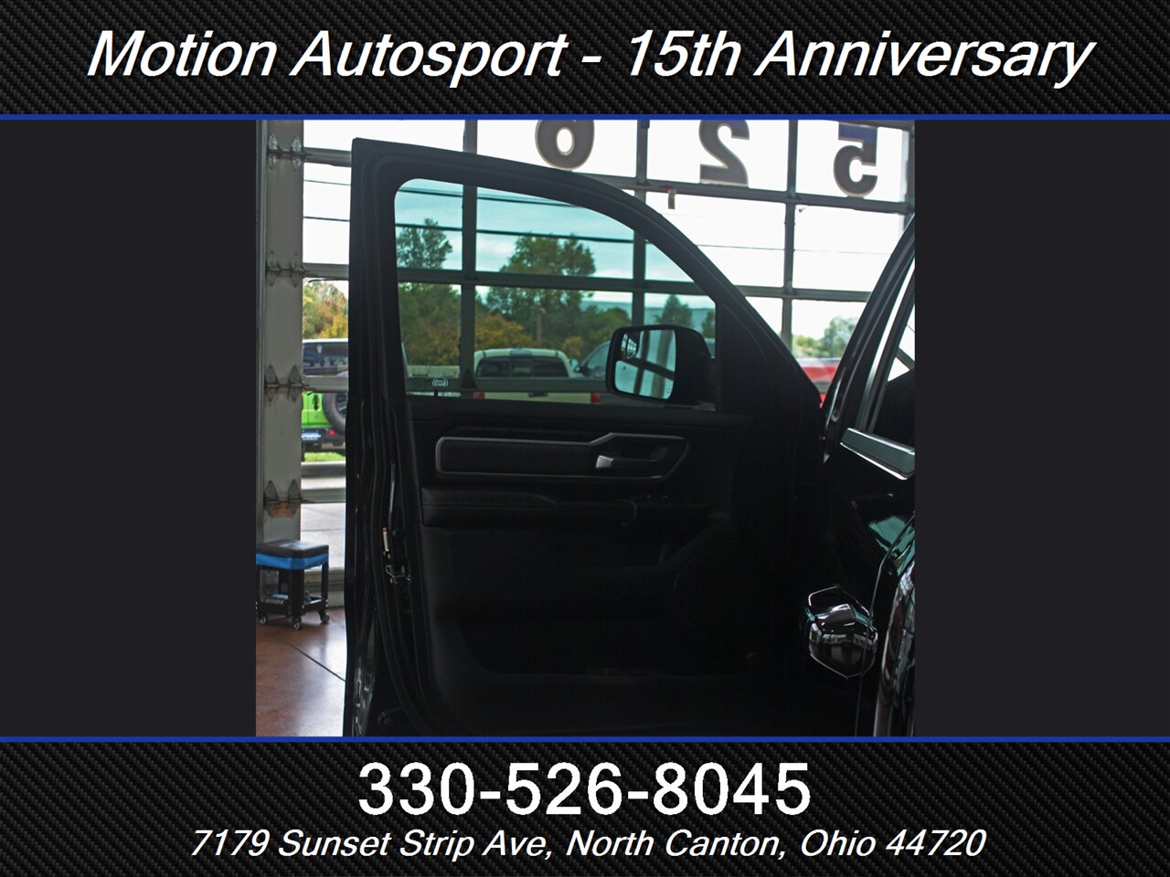 2020 RAM 1500 Big Horn Panoramic Roof  4X4 - Photo 16 - North Canton, OH 44720