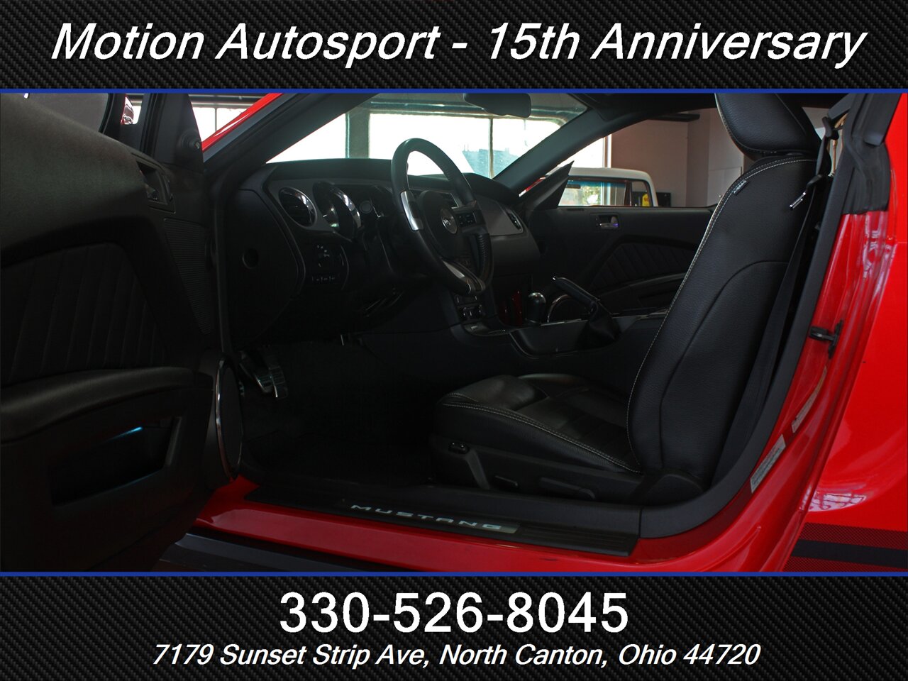 2012 Ford Mustang V6 Premium - Photo 16 - North Canton, OH 44720