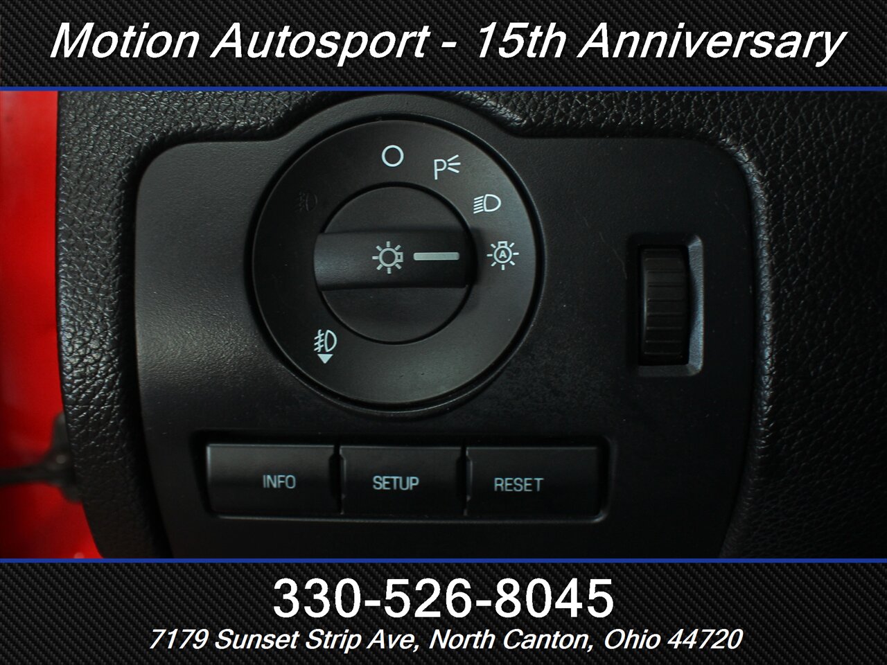 2012 Ford Mustang V6 Premium - Photo 18 - North Canton, OH 44720