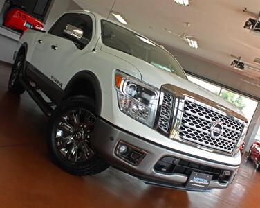 2018 Nissan Titan Platinum Reserve  4X4 - Photo 50 - North Canton, OH 44720