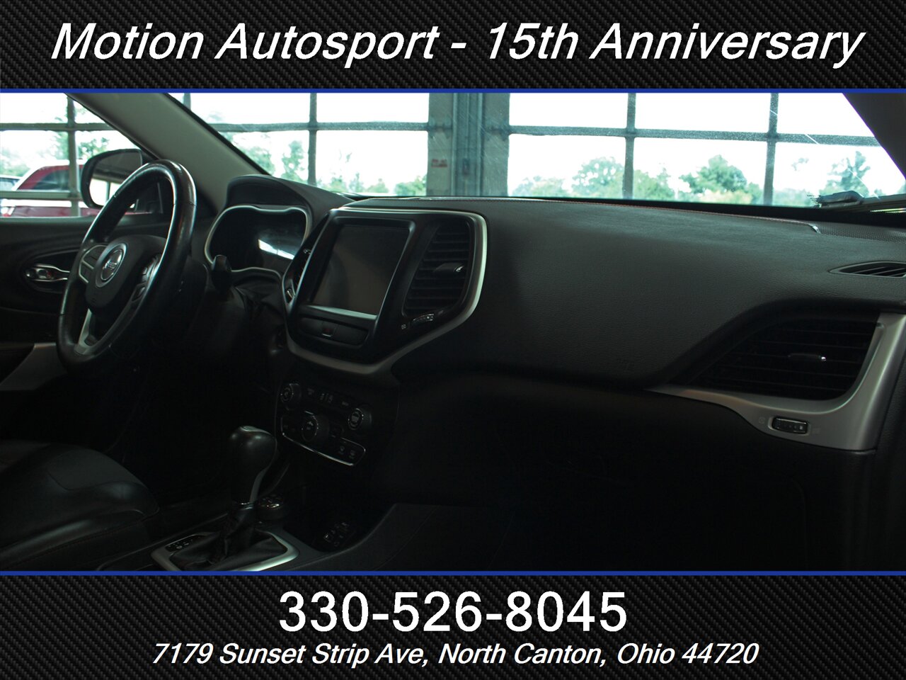 2017 Jeep Cherokee Trailhawk  4X4 - Photo 27 - North Canton, OH 44720