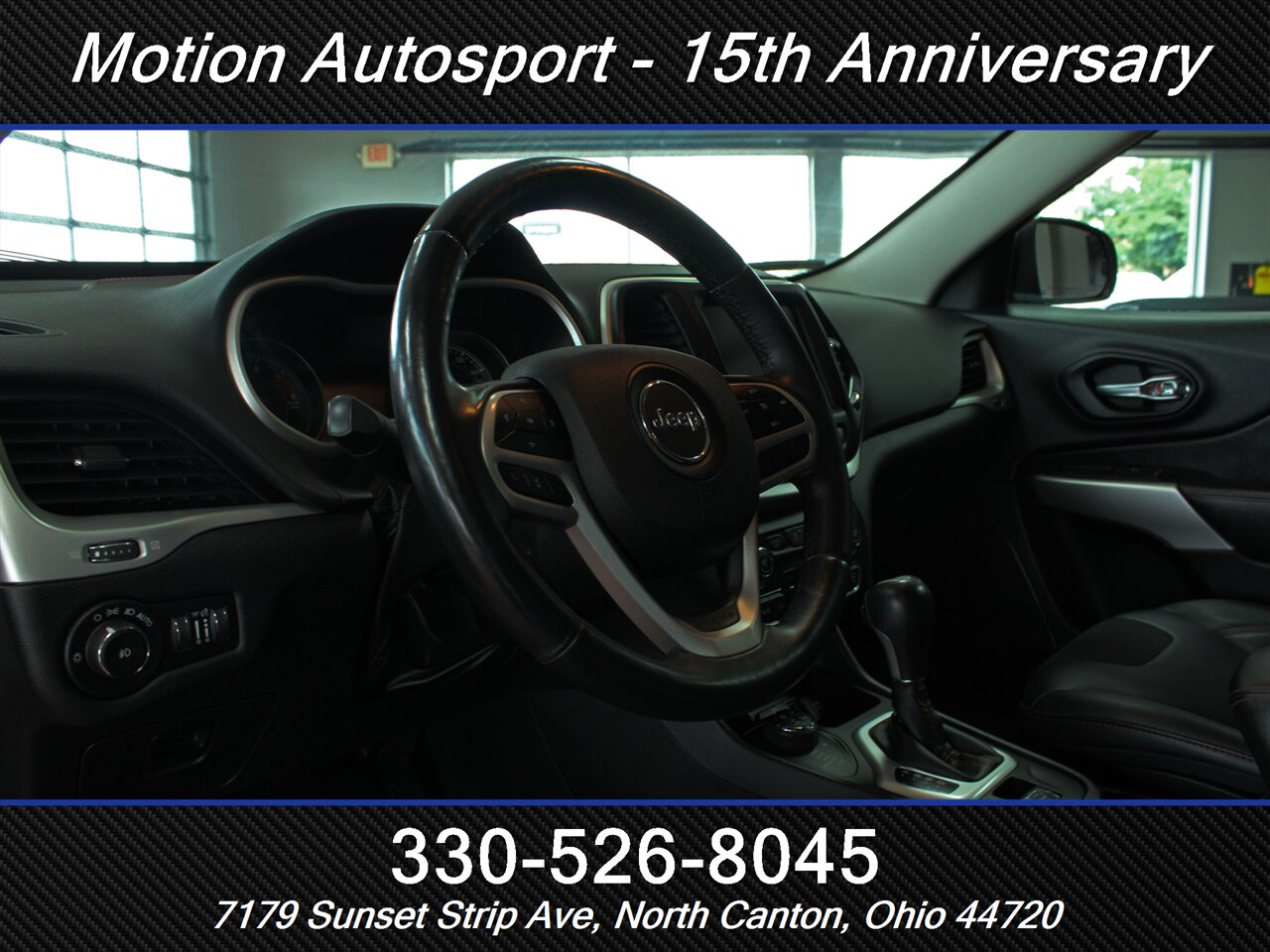 2017 Jeep Cherokee Trailhawk  4X4 - Photo 11 - North Canton, OH 44720