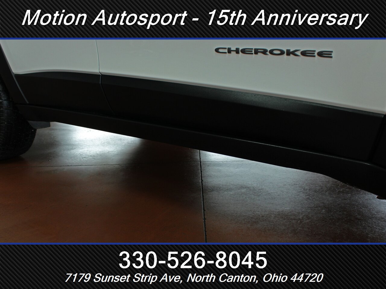 2017 Jeep Cherokee Trailhawk  4X4 - Photo 39 - North Canton, OH 44720