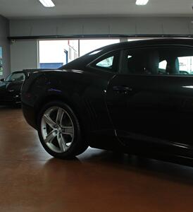 2012 Chevrolet Camaro 2SS  45Th Anniversary - Photo 44 - North Canton, OH 44720