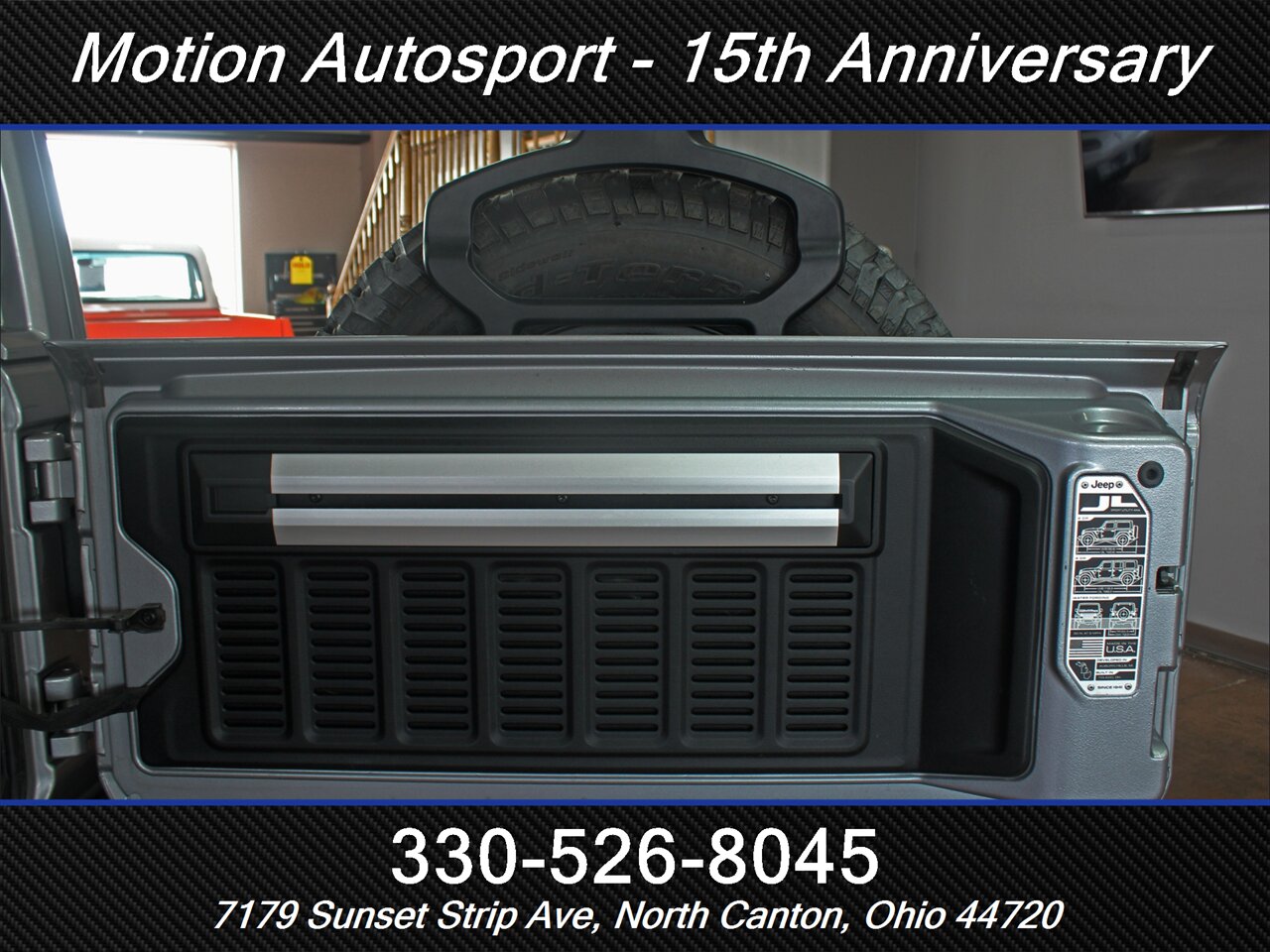 2019 Jeep Wrangler Unlimited Sahara Sky Touch Roof 4X4 - Photo 13 - North Canton, OH 44720