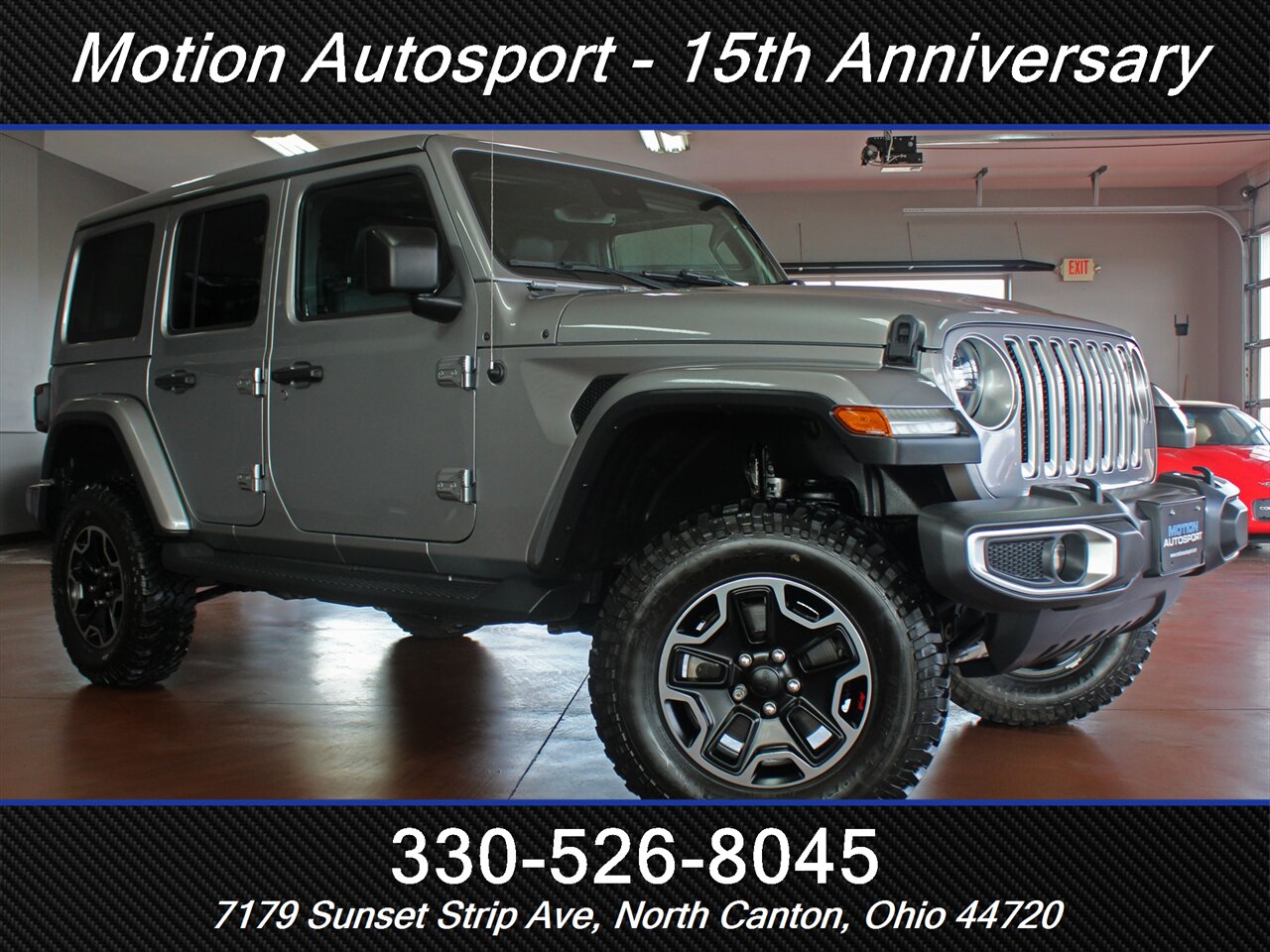 2019 Jeep Wrangler Unlimited Sahara Sky Touch Roof 4X4 - Photo 2 - North Canton, OH 44720