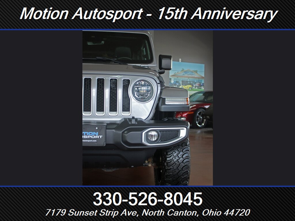 2019 Jeep Wrangler Unlimited Sahara Sky Touch Roof 4X4 - Photo 7 - North Canton, OH 44720