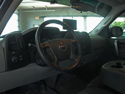 2013 GMC Sierra 1500 SL  4X4 - Photo 14 - North Canton, OH 44720