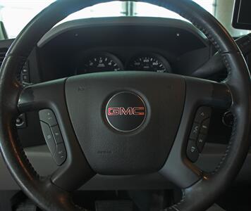 2013 GMC Sierra 1500 SL  4X4 - Photo 16 - North Canton, OH 44720