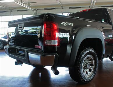 2013 GMC Sierra 1500 SL  4X4 - Photo 10 - North Canton, OH 44720