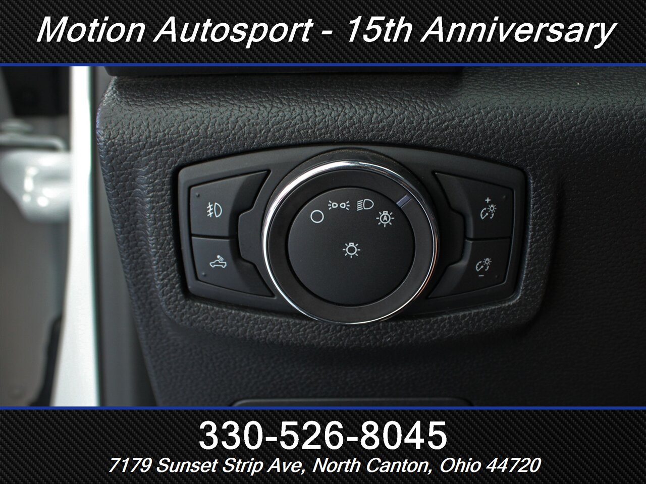2018 Ford F-150 XLT Sport 4X4 - Photo 12 - North Canton, OH 44720