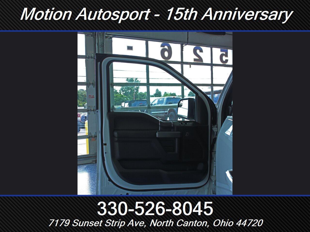 2018 Ford F-150 XLT Sport 4X4 - Photo 10 - North Canton, OH 44720