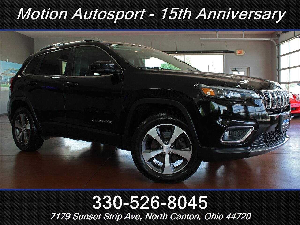 2020 Jeep Cherokee Limited Panoramic Roof 4X4 - Photo 2 - North Canton, OH 44720