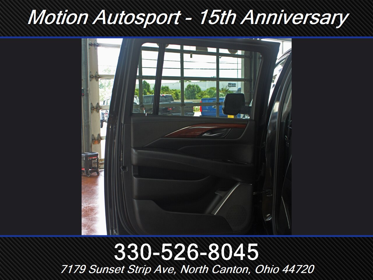 2016 Cadillac Escalade ESV Luxury Collection  4X4 - Photo 37 - North Canton, OH 44720