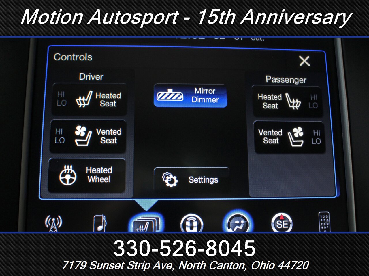 2016 Jeep Grand Cherokee SRT  Moon Roof Navigation 4X4 - Photo 28 - North Canton, OH 44720