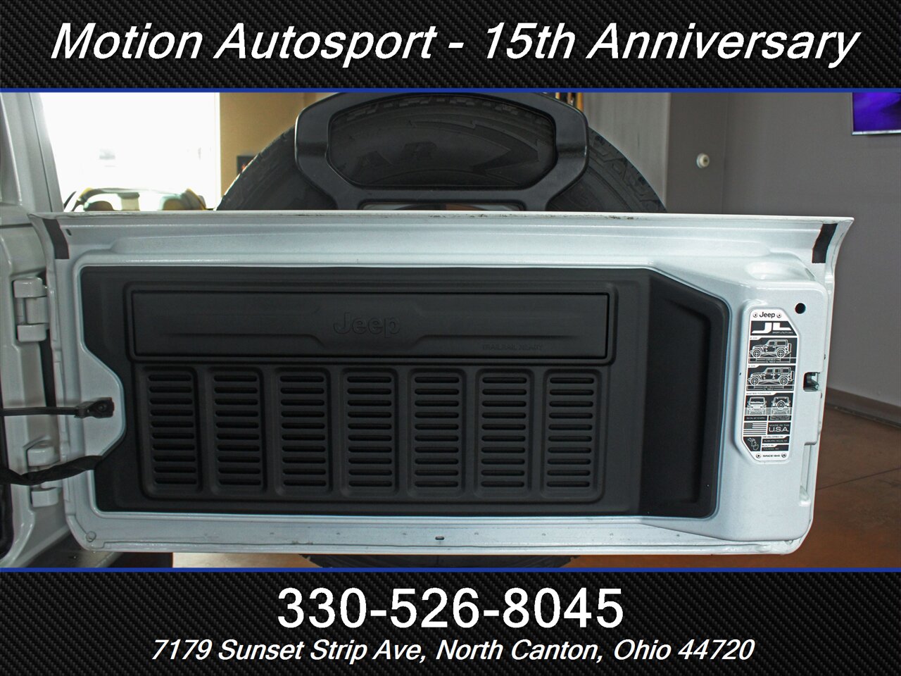 2018 Jeep Wrangler Unlimited Sahara 4X4 - Photo 12 - North Canton, OH 44720