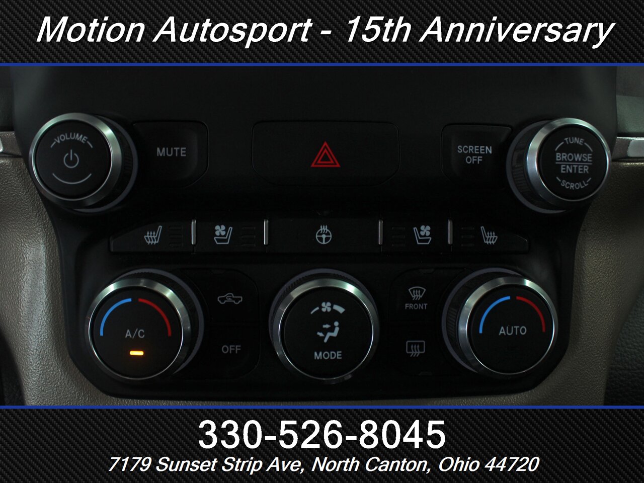 2019 RAM 1500 Laramie  Custom Lift 4X4 - Photo 24 - North Canton, OH 44720