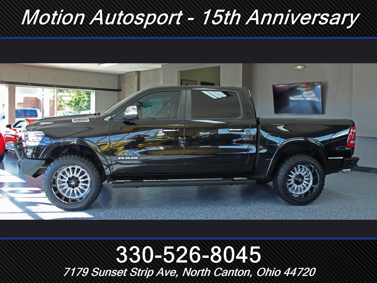 2019 RAM 1500 Laramie Custom Lift 4X4 - Photo 4 - North Canton, OH 44720