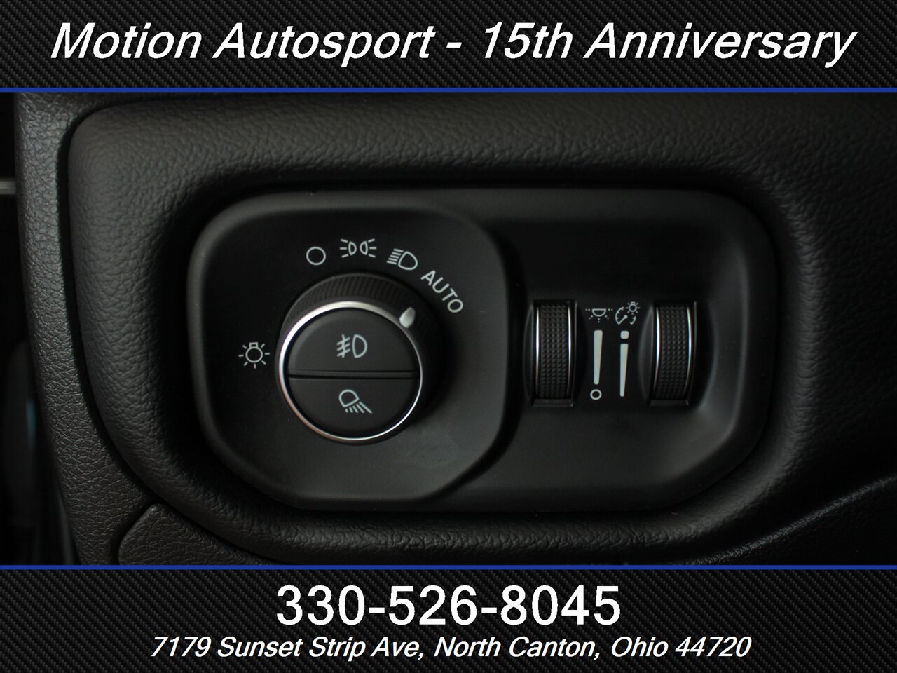 2019 RAM 1500 Laramie  Custom Lift 4X4 - Photo 16 - North Canton, OH 44720