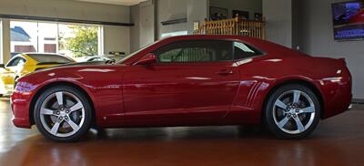 2010 Chevrolet Camaro SS  2SS With Stripes - Photo 5 - North Canton, OH 44720