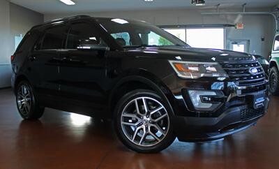 2017 Ford Explorer Sport  AWD - Photo 2 - North Canton, OH 44720