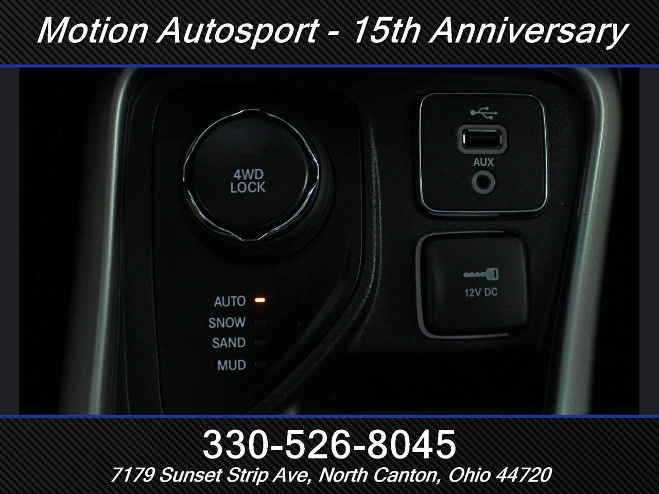 2018 Jeep Compass Latitude Panoramic Roof 4X4 - Photo 16 - North Canton, OH 44720