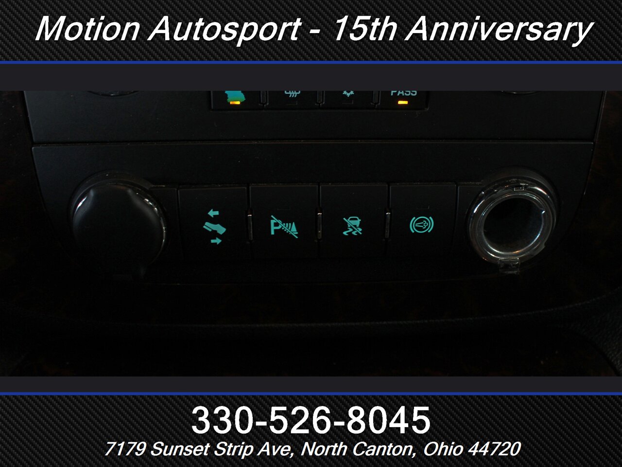 2011 GMC Sierra 2500 Denali Custom Lift 4X4 - Photo 20 - North Canton, OH 44720