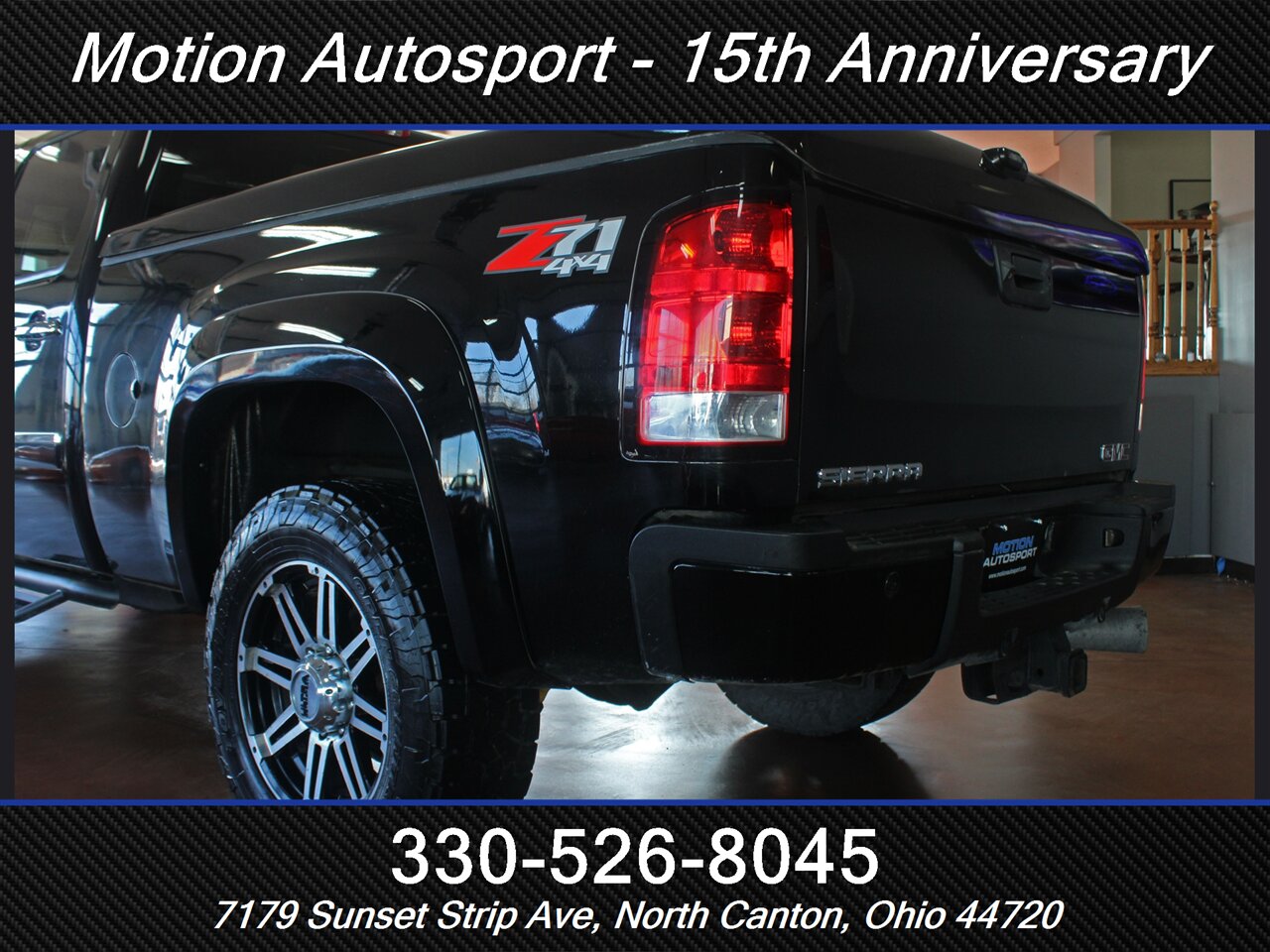 2011 GMC Sierra 2500 Denali Custom Lift 4X4 - Photo 8 - North Canton, OH 44720