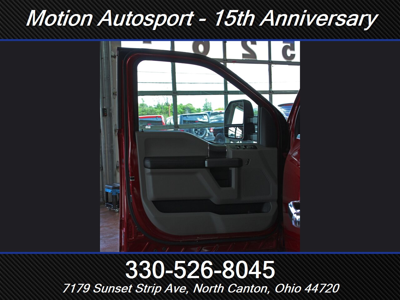 2018 Ford F-150 XLT Panoramic Roof Navigation 4X4 - Photo 14 - North Canton, OH 44720