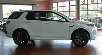 2020 Land Rover Discovery Sport P250 SE R-Dynamic  AWD - Photo 10 - North Canton, OH 44720