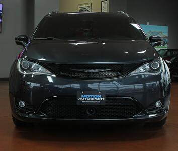 2019 Chrysler Pacifica Limited  S - Photo 3 - North Canton, OH 44720