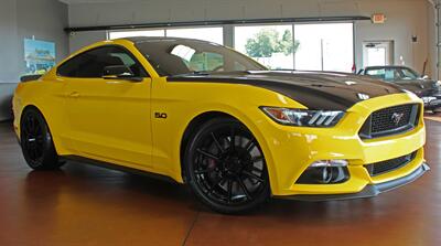 2016 Ford Mustang GT   - Photo 2 - North Canton, OH 44720