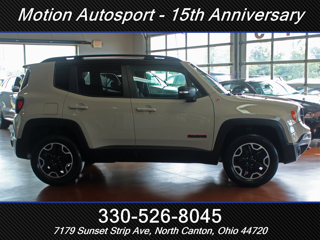 2016 Jeep Renegade Trailhawk  4X4 - Photo 12 - North Canton, OH 44720