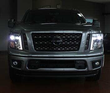 2019 Nissan Titan SV  Midnight Edition 4X4 - Photo 36 - North Canton, OH 44720