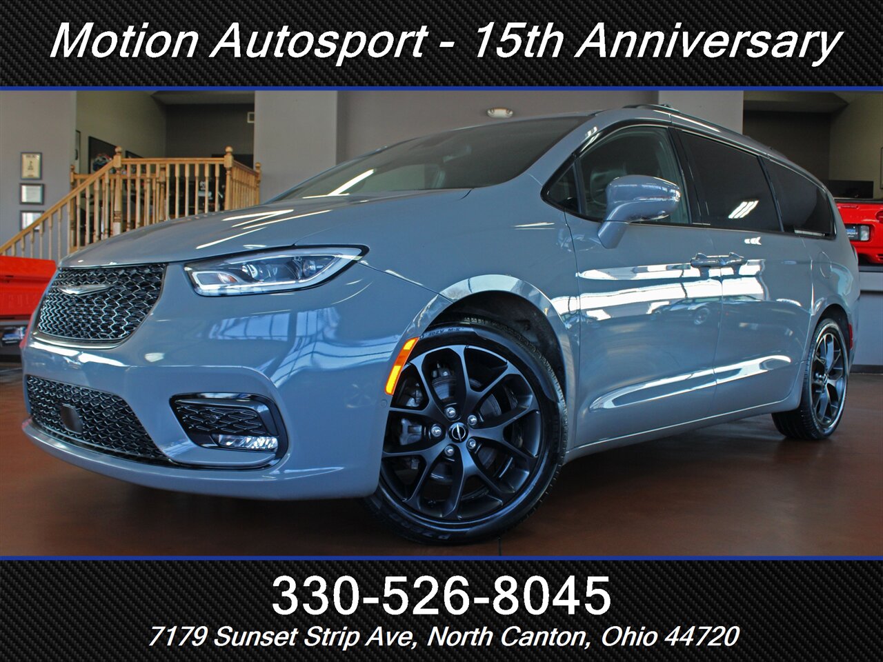 2022 Chrysler Pacifica Limited  S Black Top Edition - Photo 1 - North Canton, OH 44720