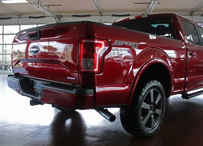 2016 Ford F-150 XLT  Sport Panoramic Roof 4X4 - Photo 10 - North Canton, OH 44720