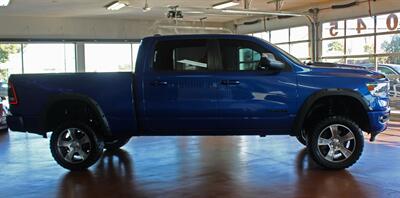 2019 RAM 1500 Sport  Custom Lift Panoramic Roof 4X4 - Photo 10 - North Canton, OH 44720