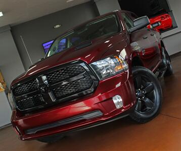 2019 RAM 1500 Classic Express  Black Top Package 4X4 - Photo 49 - North Canton, OH 44720