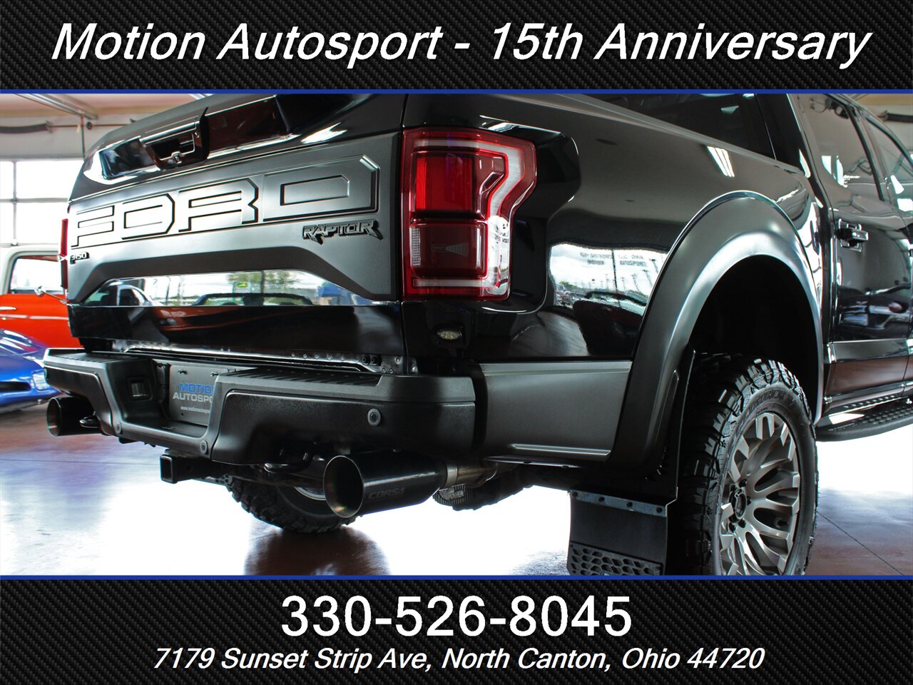 2017 Ford F-150 Raptor Moon Roof Navigation 4X4 - Photo 11 - North Canton, OH 44720